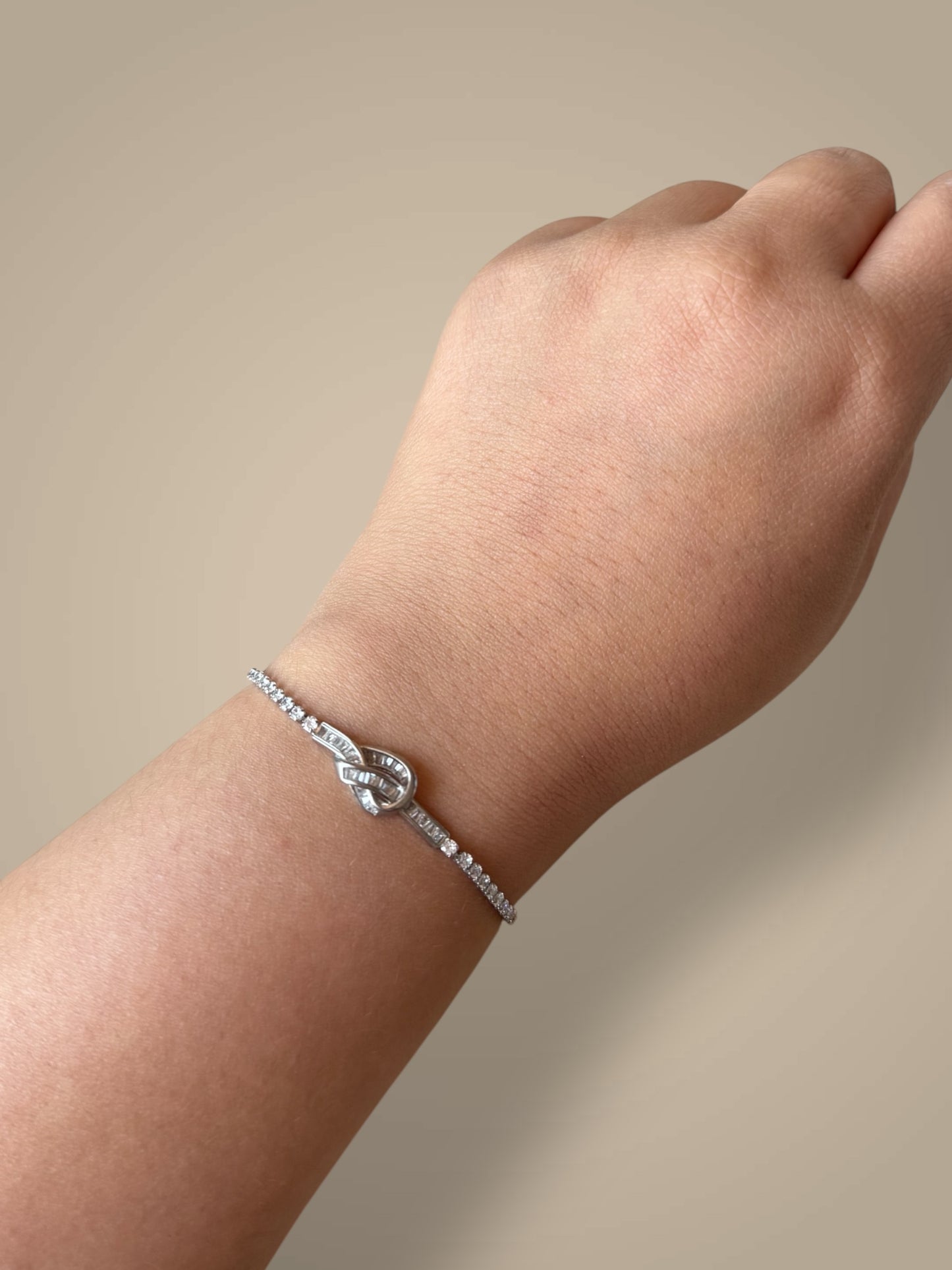 Eterna Silver Knot Bracelet