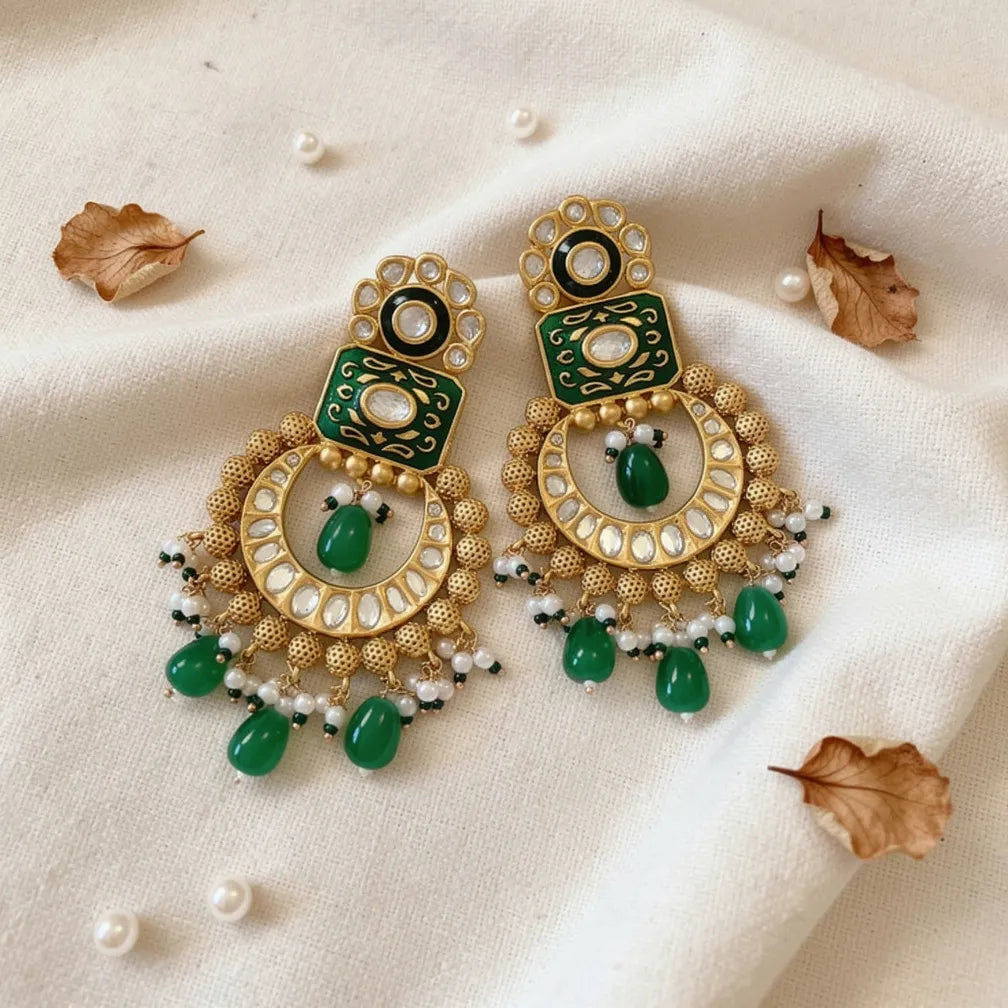 Ornate Kundan Chandbalis