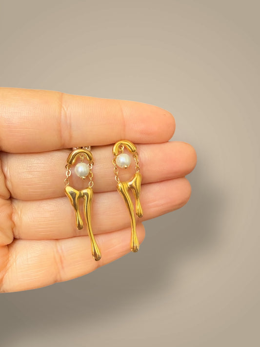 Pearl Drip Sculptural Drops