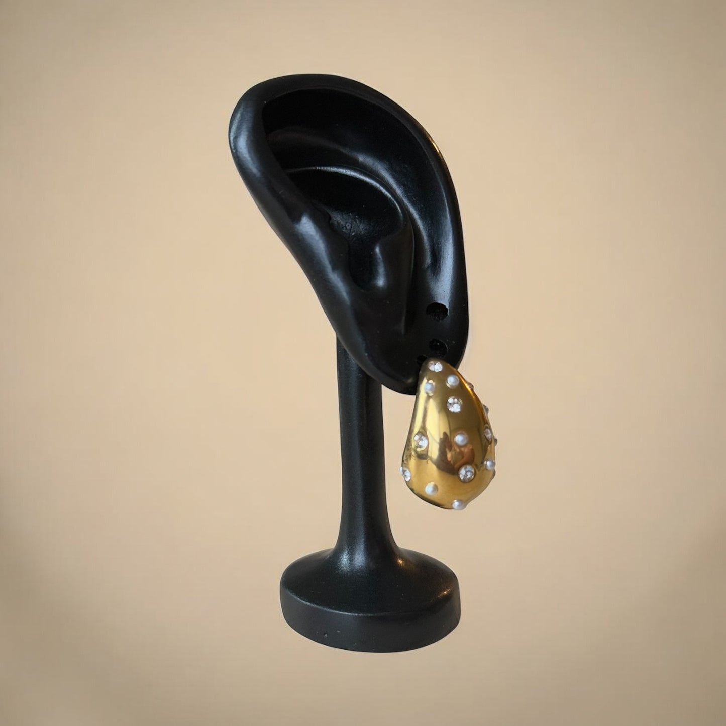 Studded Teardrop Stud Earrings