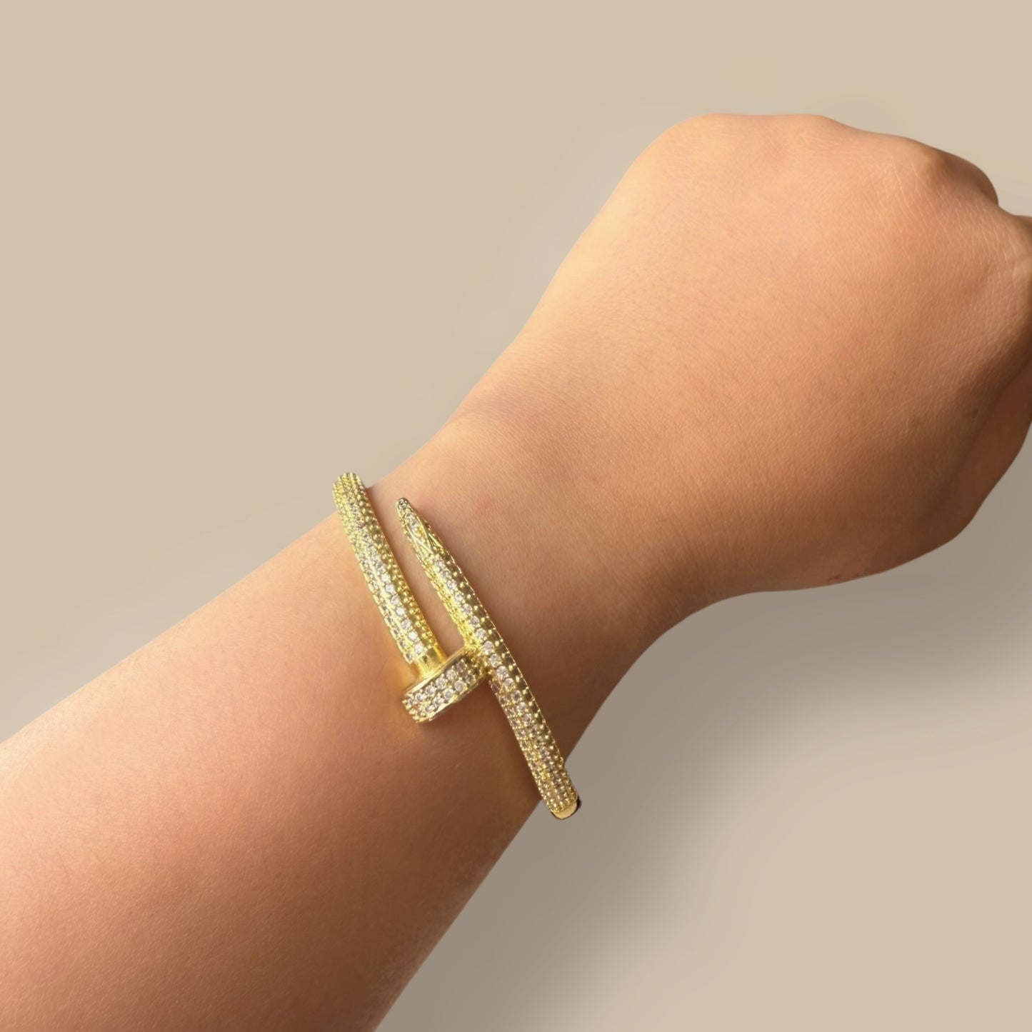 Pavé Nail Wrap Bracelet – Gold