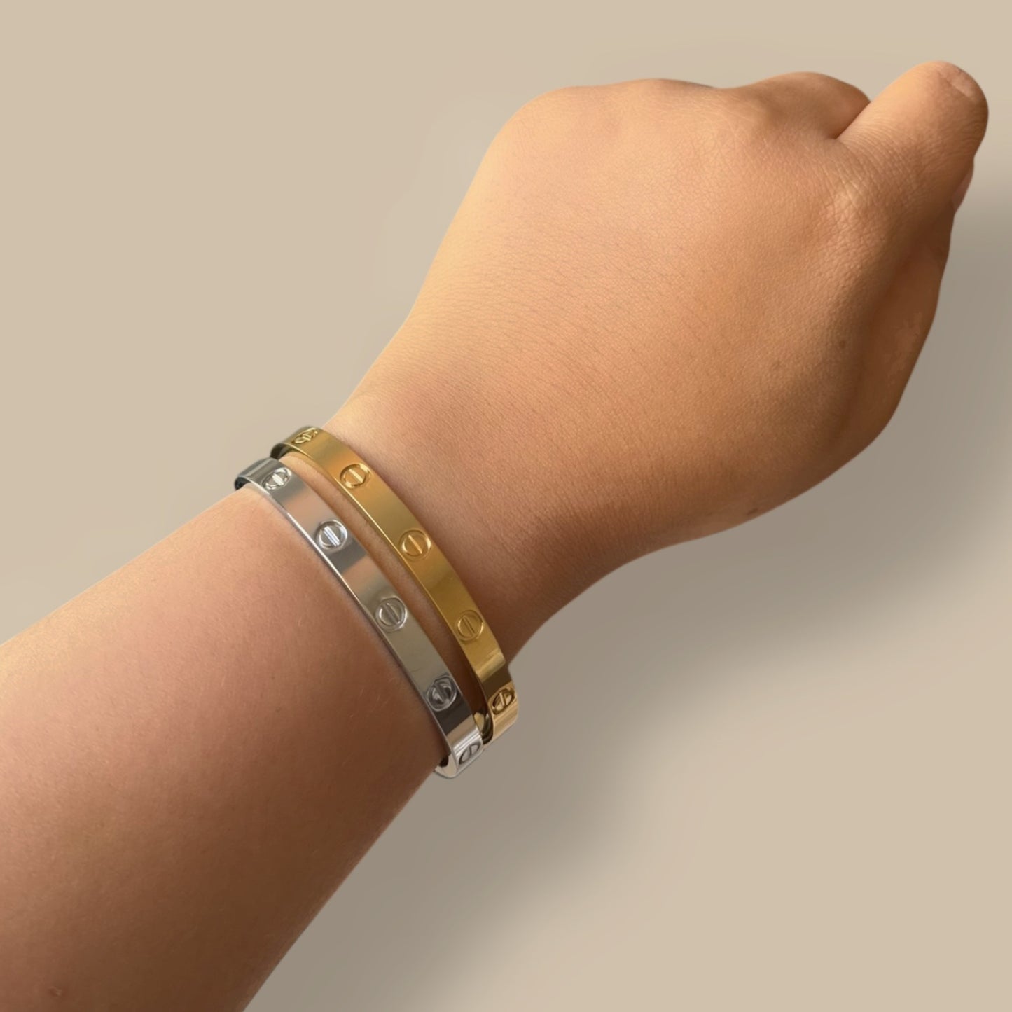 Amour Classic Bangle